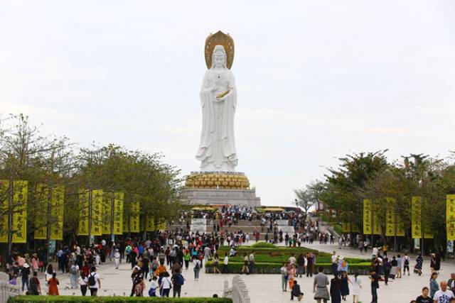 三亞南山景區跨年祈福遊受熱捧