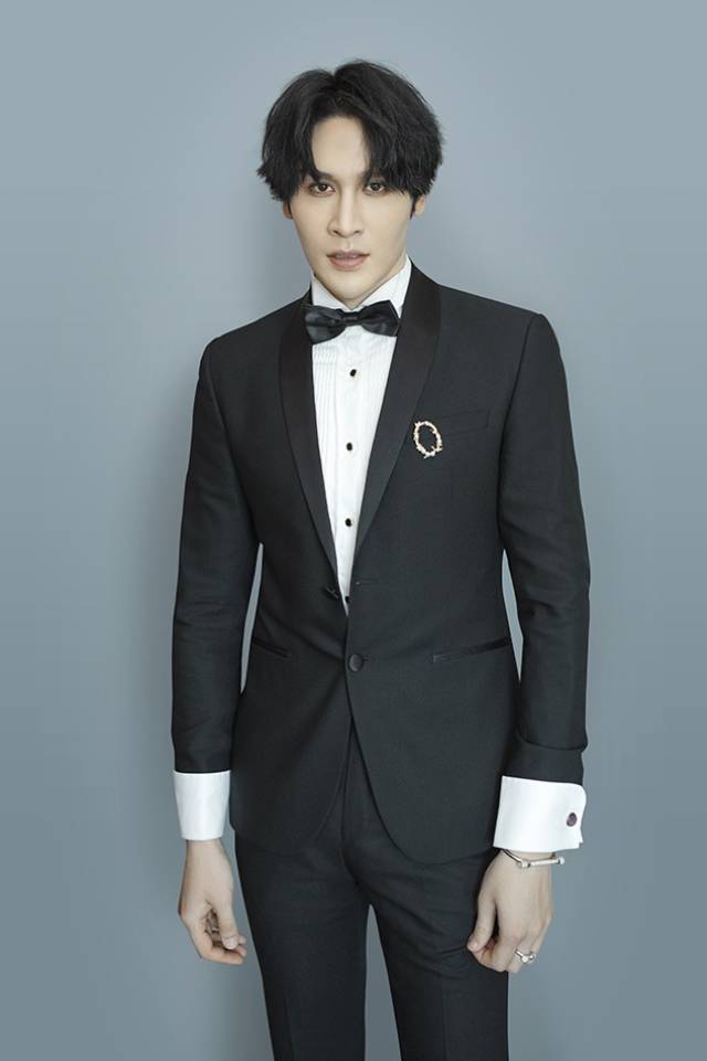 居来提献唱2018国剧盛典开场曲 向国剧致敬