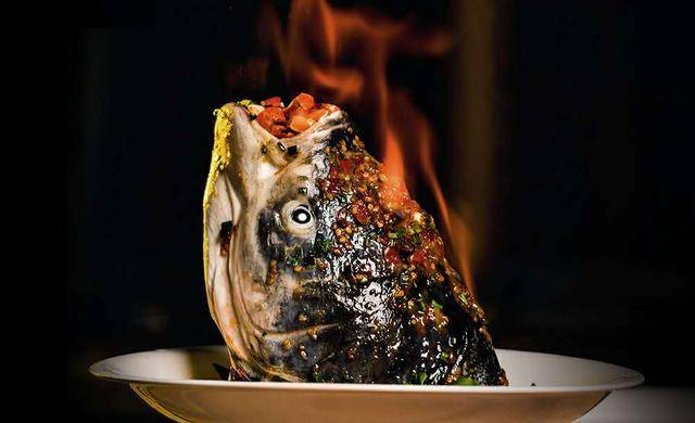 一家网红鱼头店的诞生