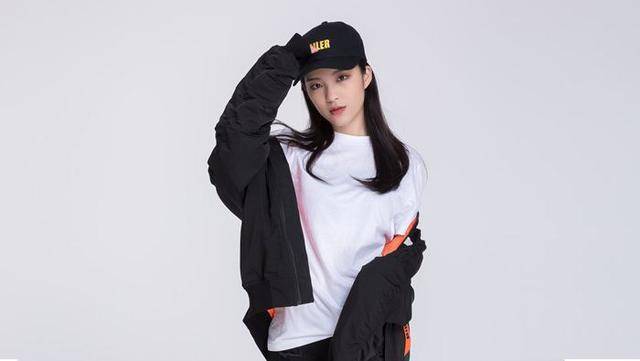 穿越火线美少女cfpl最小女解说 谁说女子不如男!