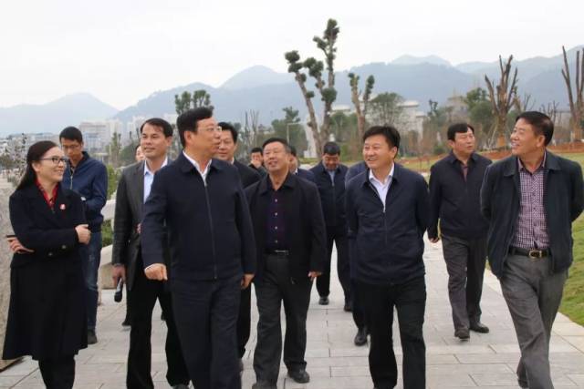 宣传部部长范晓莉在市委常委,宣传部部长,副市长韦风云,县委书记