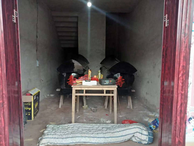 罗家所设的灵堂.澎湃新闻记者 蒋格伟 摄