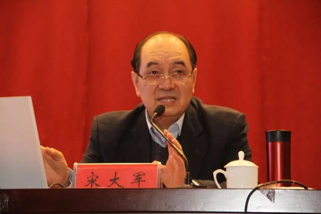 警示教育周系列活动之三:我市举办全面从严治党专题