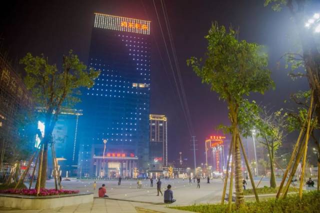 普宁利泰广场全景图片