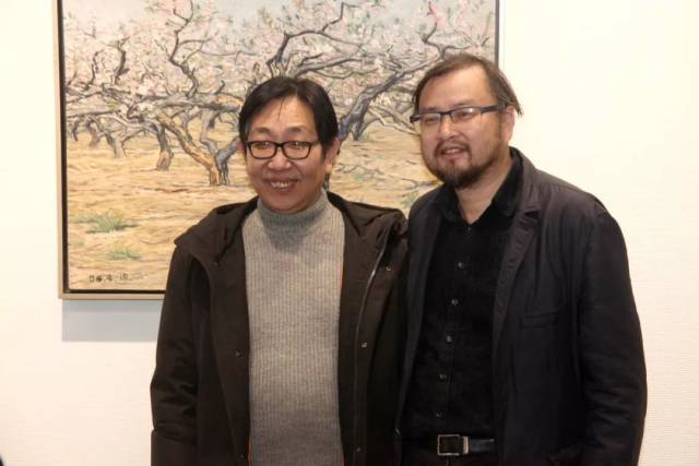 北京理工大学设计与艺术学院副院长 王东声  北京青年政治学院 李孟军