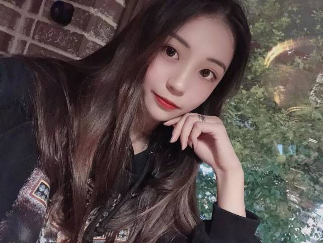 校花|蔡诗燕:冥冥花正开,飏飏燕新乳.