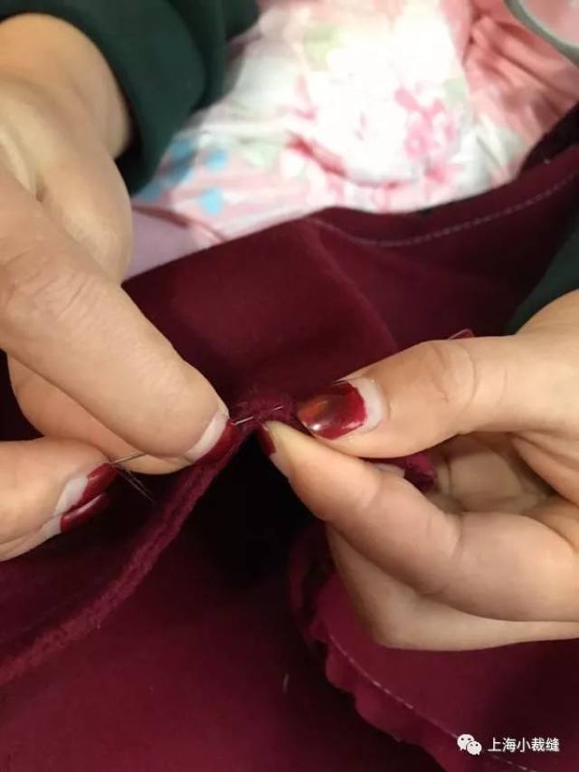 8,用藏针法缝和的布边效果