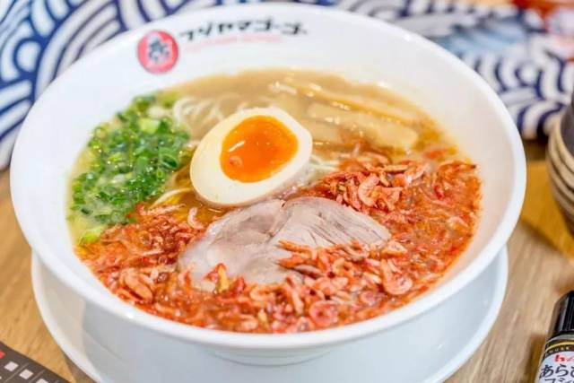 正宗的日式拉面,小食…这里也有~拉面中我最喜欢 樱花虾口味!