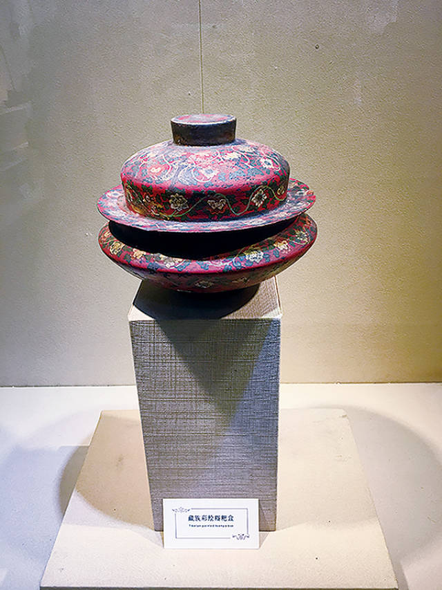 木碗情歌"讲究·迪庆藏木碗中的门道"木碗专题展里的民族文化_手机