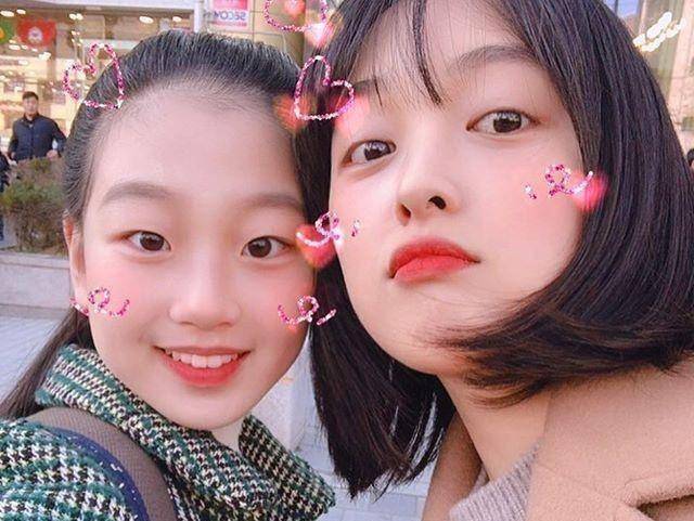 金惠娜,新亚高中学生,被艺瑞视为学业上的眼中钉,却也是艺瑞父亲初恋