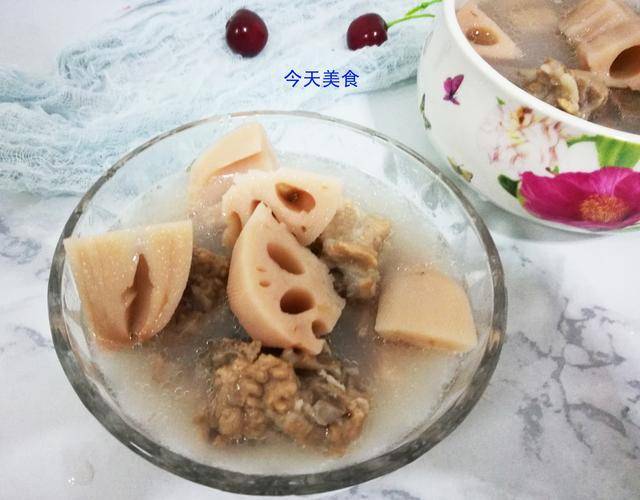 二,排骨燉藕湯