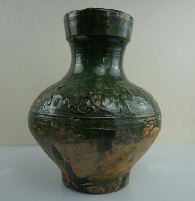 汉绿釉浮雕瑞兽纹铺首壶_手机搜狐网