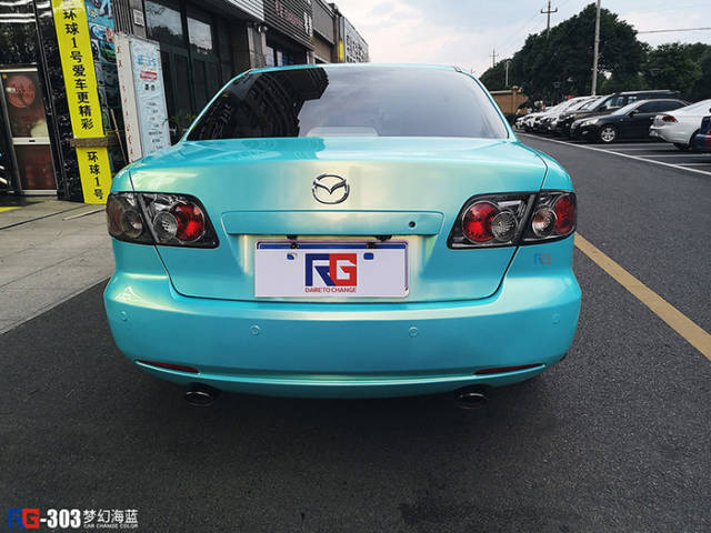 视觉盛宴 马自达6改色贴膜梦幻海蓝
