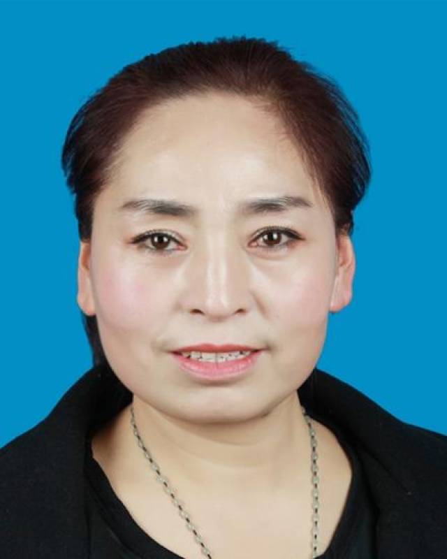 陈双红 天水羲通公共交通(集团)有限责任公司驾驶员,省五一劳动奖章