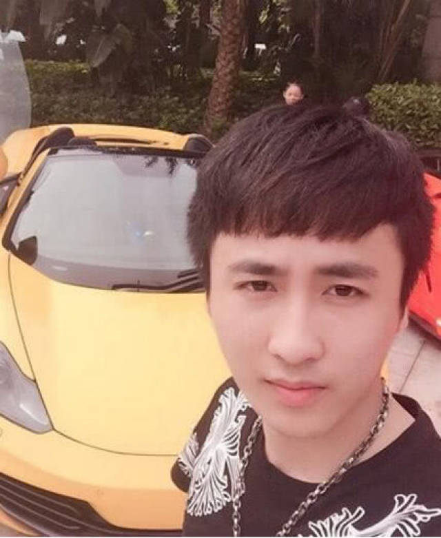 五哥开播吐槽某网红靠哭来洗脑粉丝网友就该永久封杀