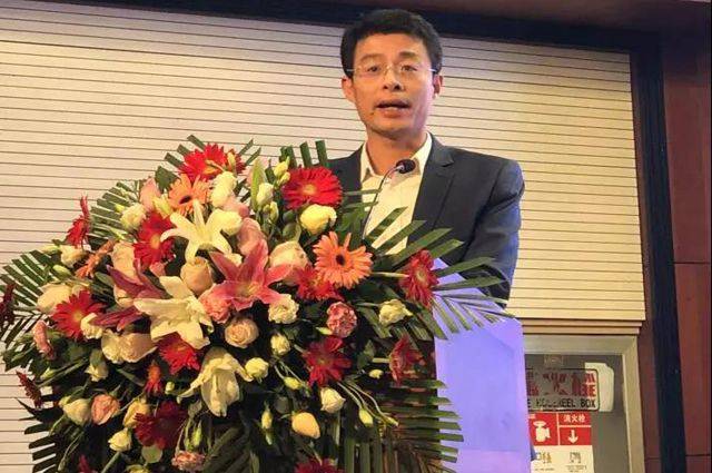 章丘区委宣传部副部长 皇甫海螺 分享文创及文化餐厅项目《火车头