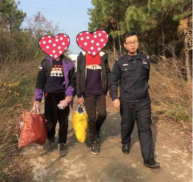 两初中生玩游戏被拒后翻墙离校:何为宽严有度