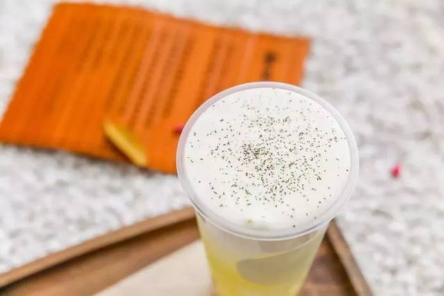 very fresh / 不要错过最佳的品尝时间 /  -蓝莓奶盖普洱茶- /与经典