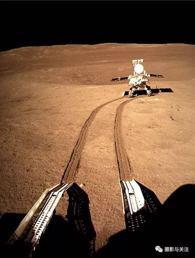 嫦娥登月圆满成功