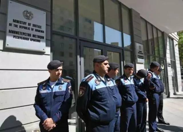 11个以前的苏联成员国家,今天的警服,是怎样的?