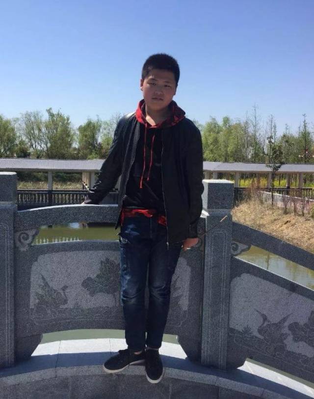 孙旗 男 14岁