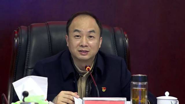 李小军主持召开中共安仁县委常委会2019年第二次会议