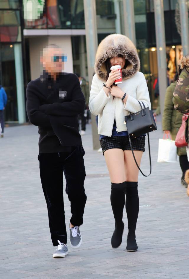 每次逛街,都能遇到让人心动的女孩,今天也不例外