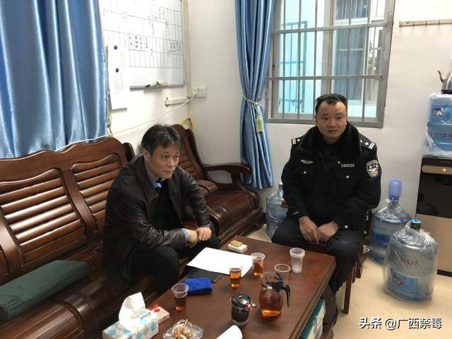 县公安局副局长,禁毒办主任程健,县人民医院院长吴正球等陪同调研.