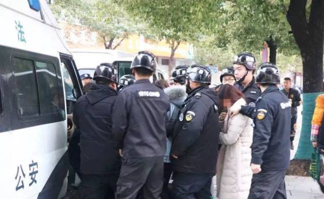 扫黄大行动!泰州这里三处卖淫窝点被端,六对男女被抓!