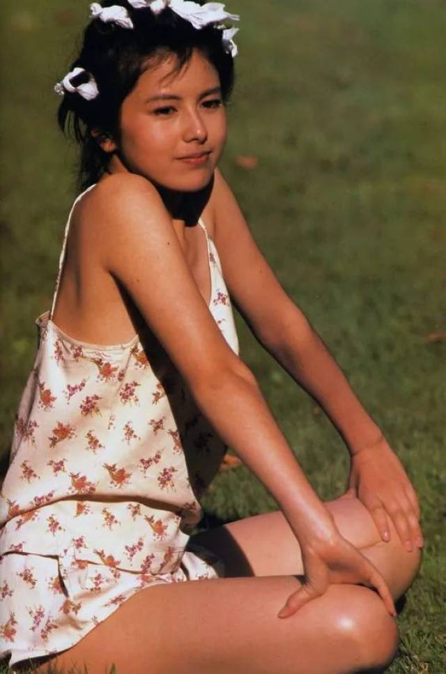 日本昭和时代最后的绝色,惊为天人的泽口靖子写真集