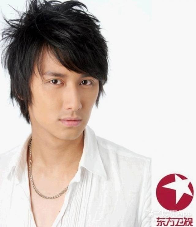 好男儿》里的巫迪文吗?他变化好大啊!