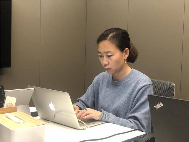 李荣花:四千米高原上盛开的雪莲花