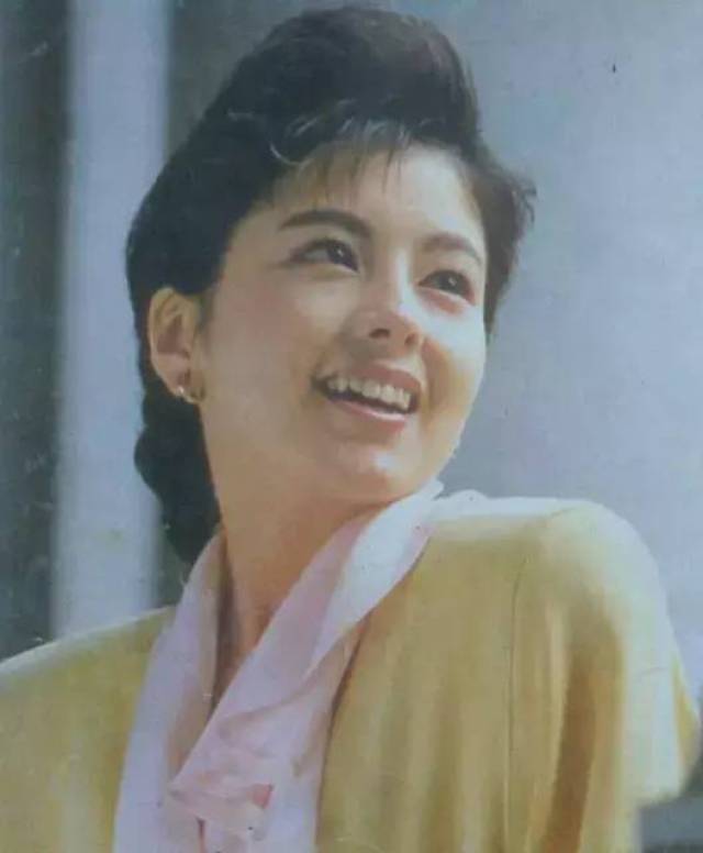 日本昭和时代最后的绝色,惊为天人的泽口靖子写真集