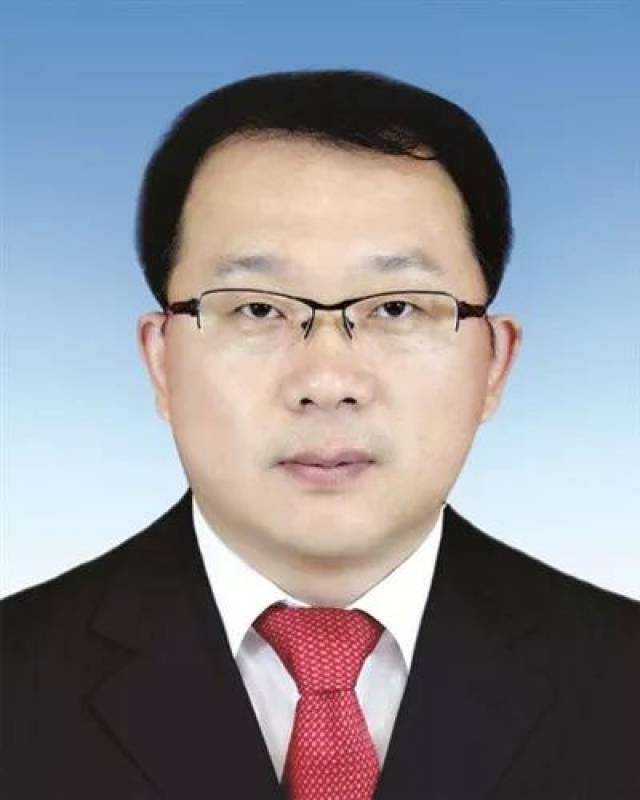 决定任命: 李文兵为阳泉市人民政府副市长