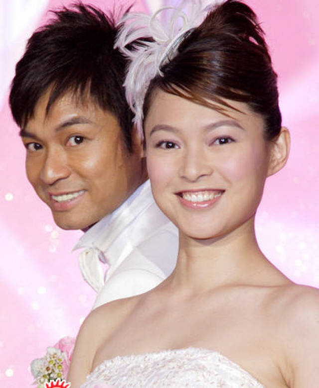 "傻王"郭晋安3次获得影帝,娶红孩儿做老婆,家庭幸福美满
