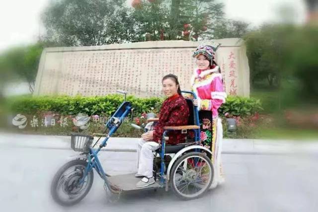 温州老板资助汶川地震幸存女孩8年,现在她结婚了!