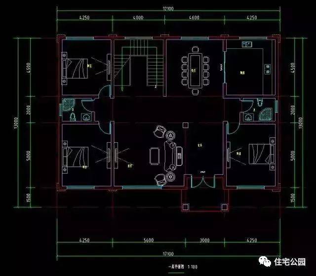这栋房子开间17米,进深12米,三层设计适合多成员的家庭居住.