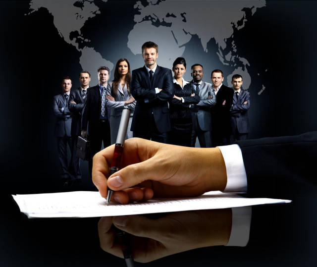 作为企业的管理者,应该怎么解决未来的风险?