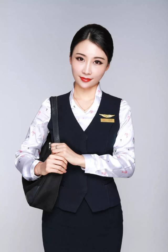深航年度12位最佳空姐