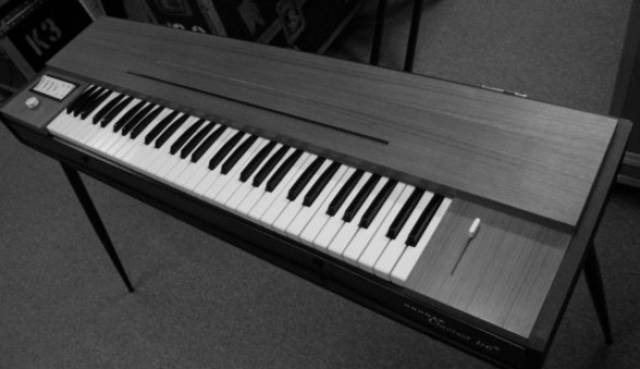 据说,乐队里的键盘手们常用的键盘乐器都在这了!