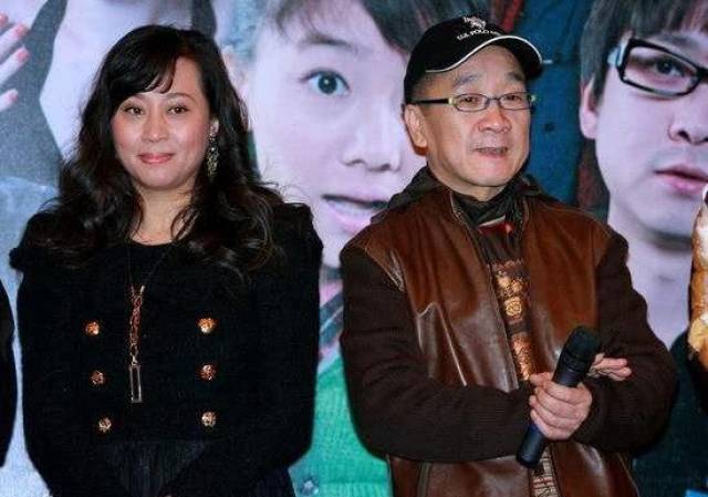 曾上过5次央视春晚,因丈夫离世伤心难过,今二婚很幸福_手机搜狐网