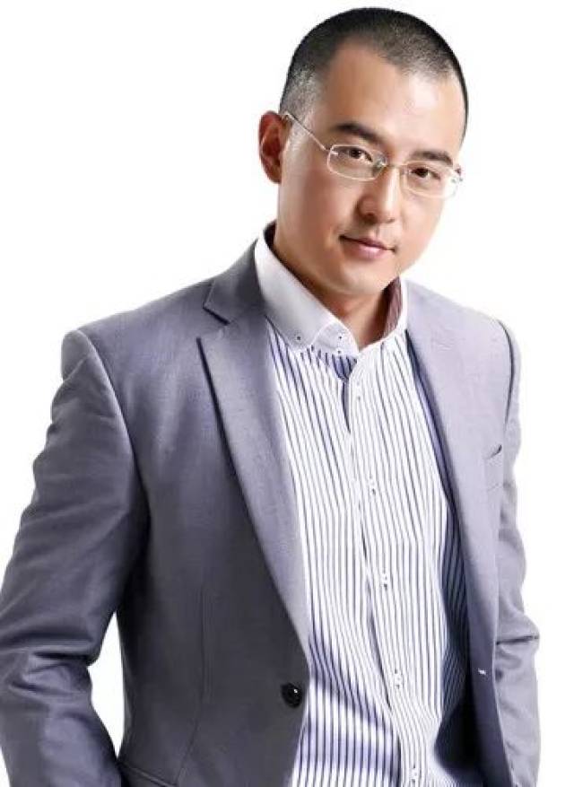 可以获得主持人亚冰截图发给我们集齐99个点zan