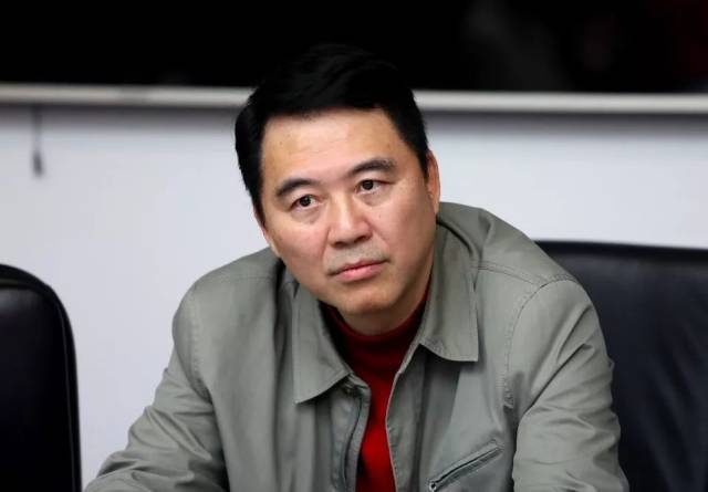 市人大代表曹阳建议,电费(优惠)要直接到位.