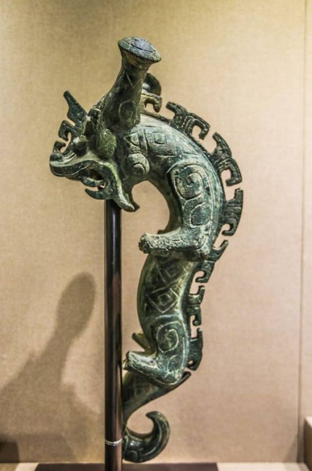 宝鸡青铜器博物馆,西周·爬龙(扶风县召公镇巨良村出土).摄影/王寰