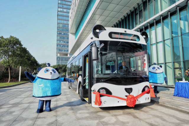 自动驾驶新动态:江苏首辆ai公交车上路测试,恩智浦研发自动驾驶汽车