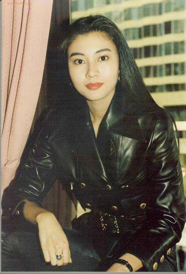 80年代女港星被我扒了个精光.