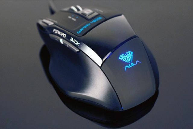 鼠标宏是什么意思?吃鸡压枪、瑞文QA全靠它!