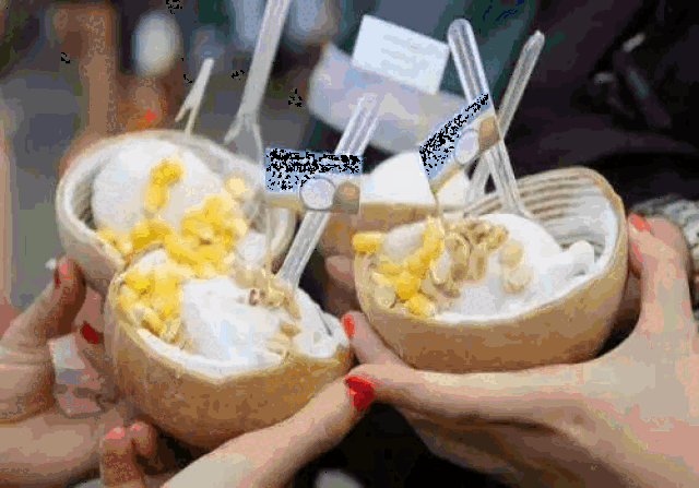 最棒的50种甜品"其中,泰国两大知名甜品榜上有名芒果糯米饭(sticky