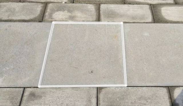 浅灰色水泥砖工字铺(用于游园小路) 潘市村广场项目预计将于2019年2月