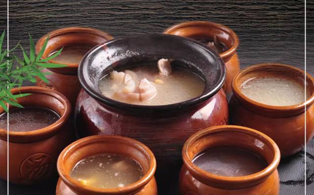 冬日暖心的瓦罐煨汤和小火锅